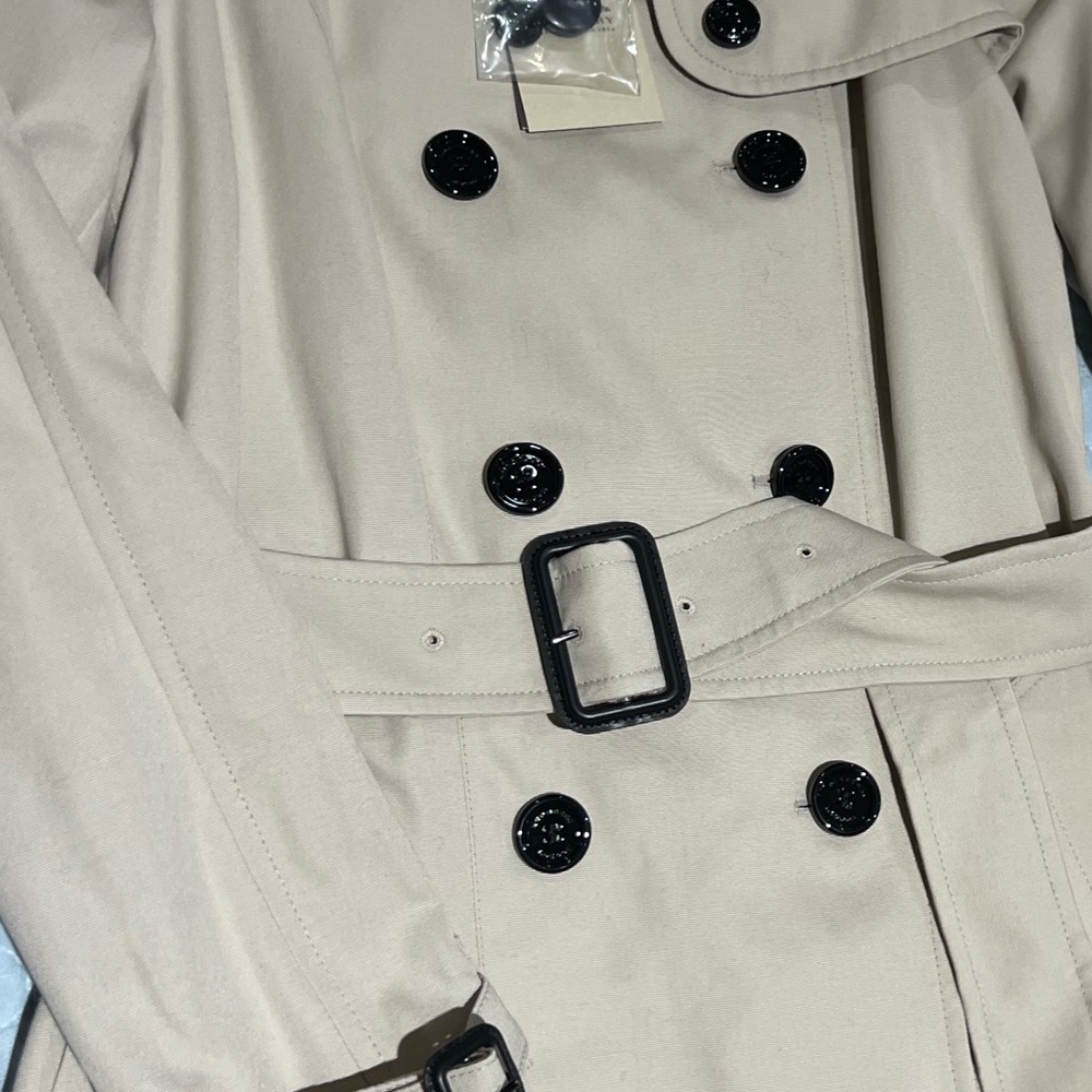 BRAND NEW BURBERRY MID LENGHT TRENCH COAT - Picture 5 of 6